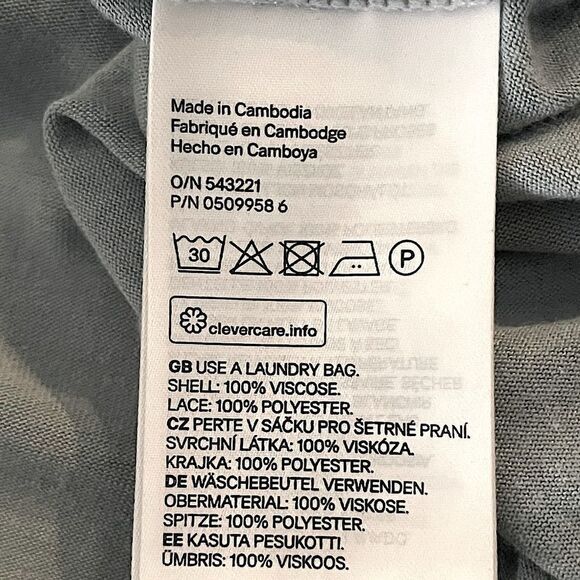 H&M Light Sage, Short-Sleeve Top with Lace Shoulder Detail. Size Large. - Picture 4 of 4